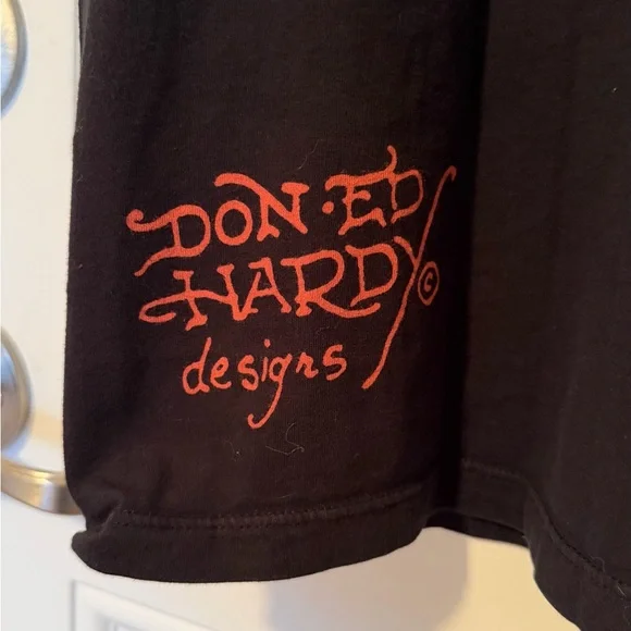 Ed Hardy T-Shirt - Picture 7 of 7